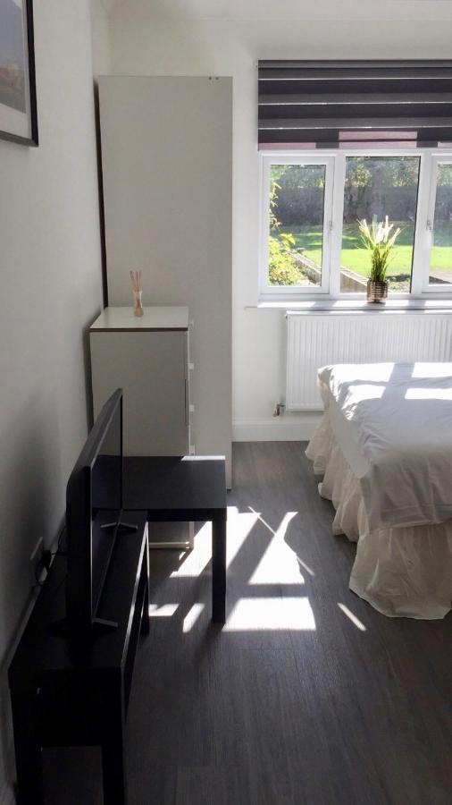 شقة Quiet Studio By Lloyd Park South Norwood المظهر الخارجي الصورة